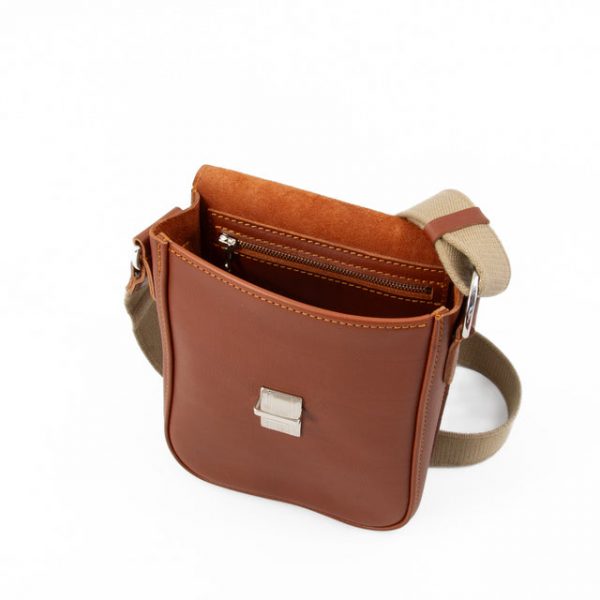 bennett-12 Bennet Tan Leather Messenger Bag