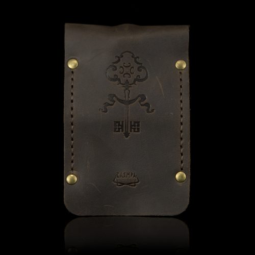 Leather keyholder "Manu propria"
