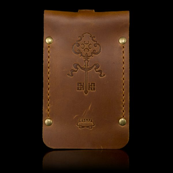 Leather keyholder "Manu propria"